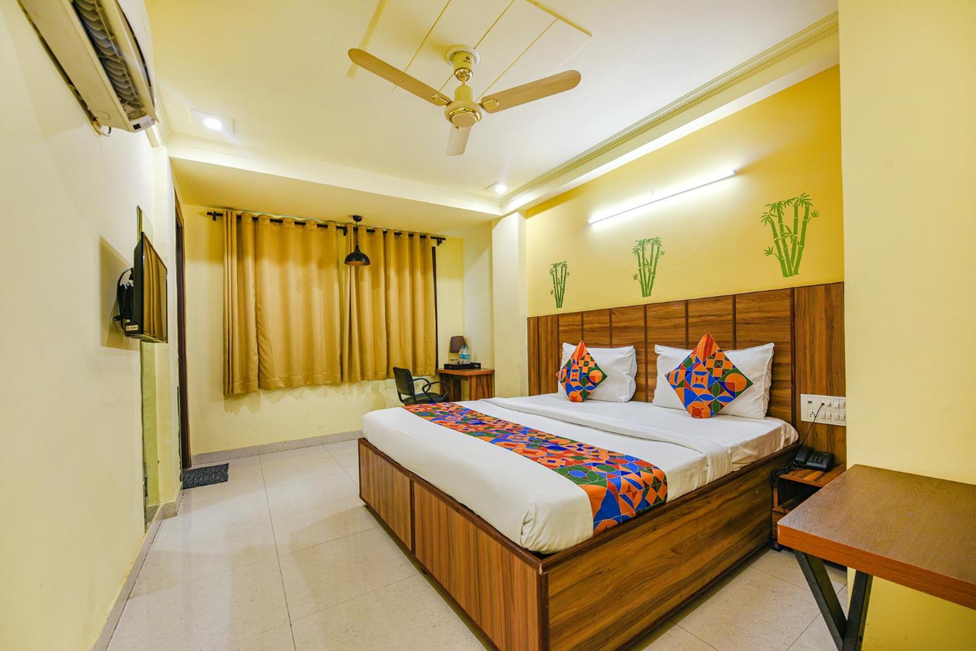 Fabhotel Ishtara Auberge - Nr Yashobhoomi Convention Centre New Delhi Buitenkant foto