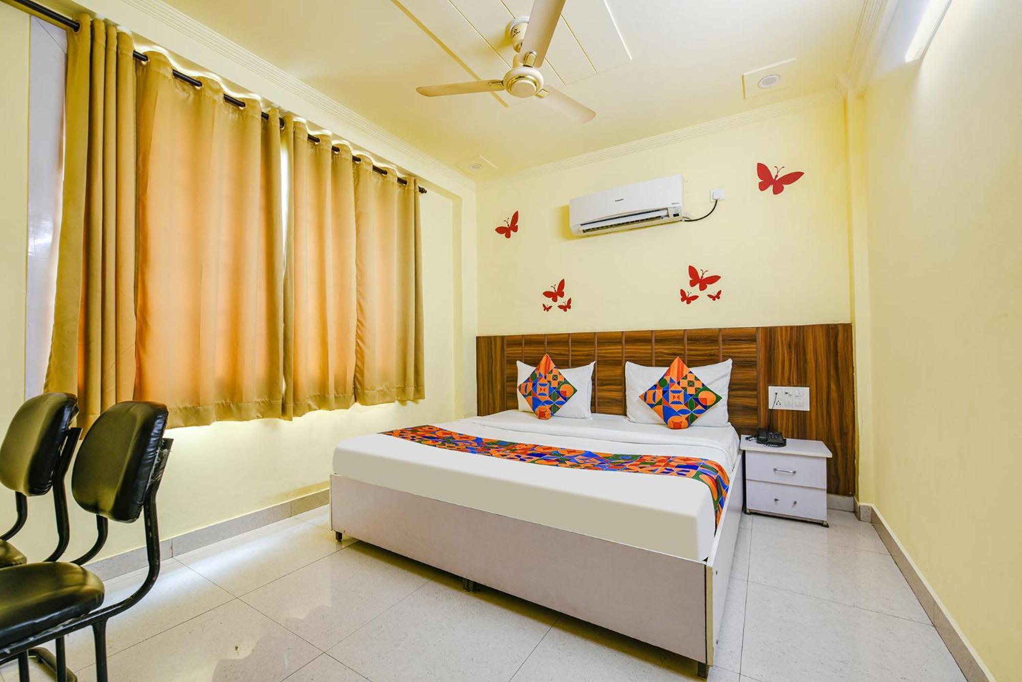 Fabhotel Ishtara Auberge - Nr Yashobhoomi Convention Centre New Delhi Buitenkant foto